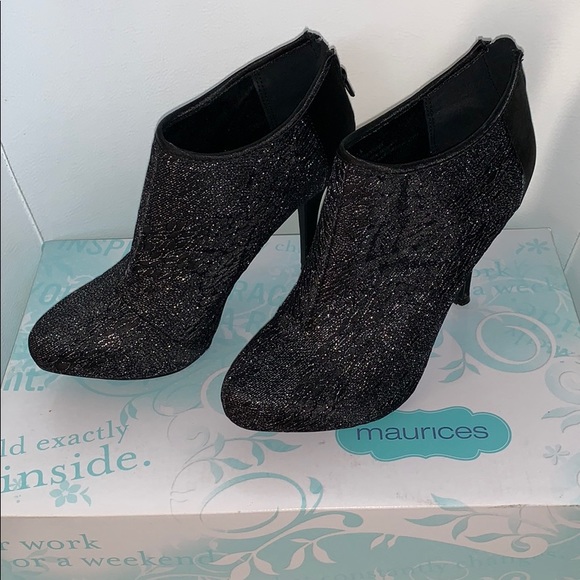 Maurices Shoes - Maurice’s black bootie heel lace covering size 7.5